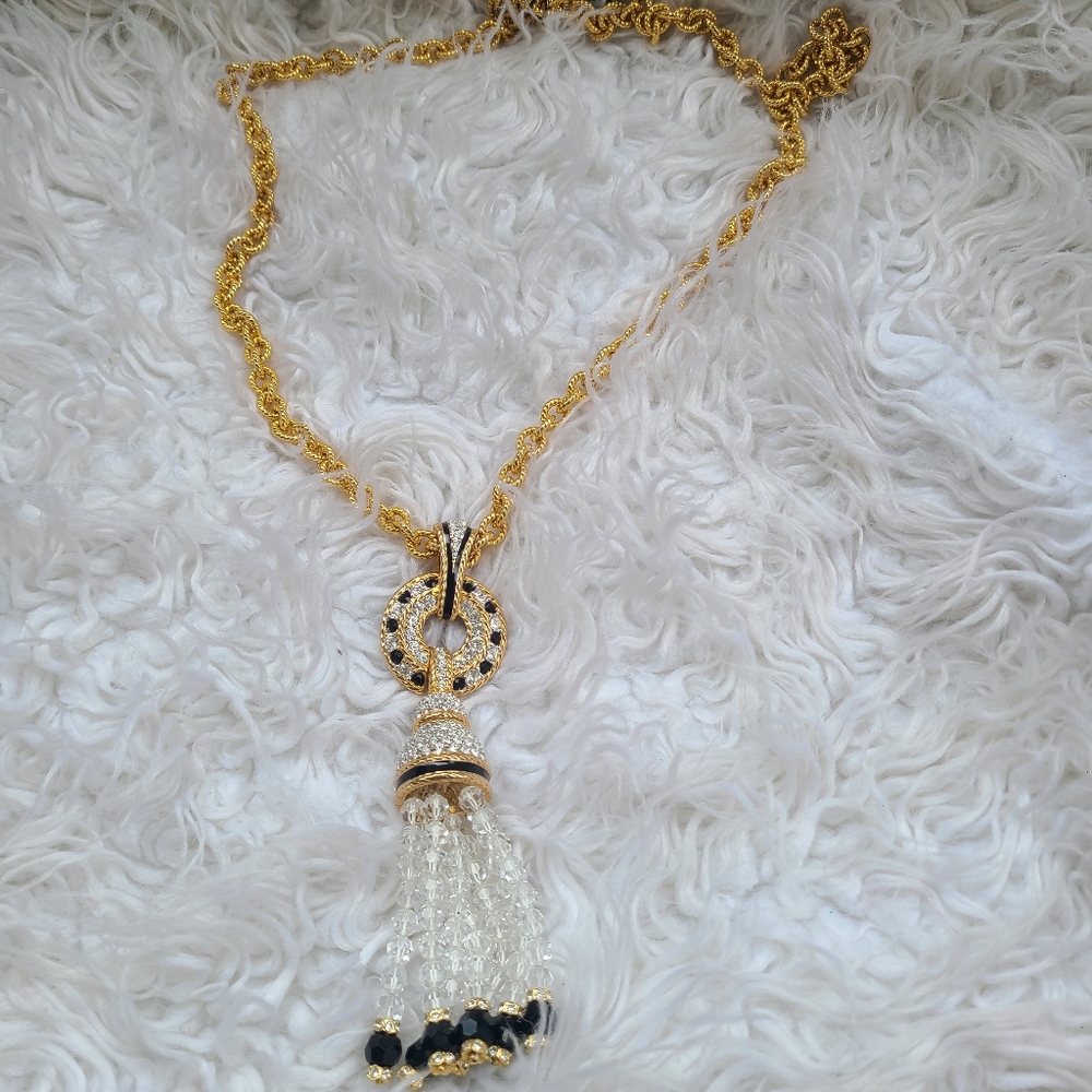 Rare Gorgeous Swarovski Pendant Necklace- New With Tags